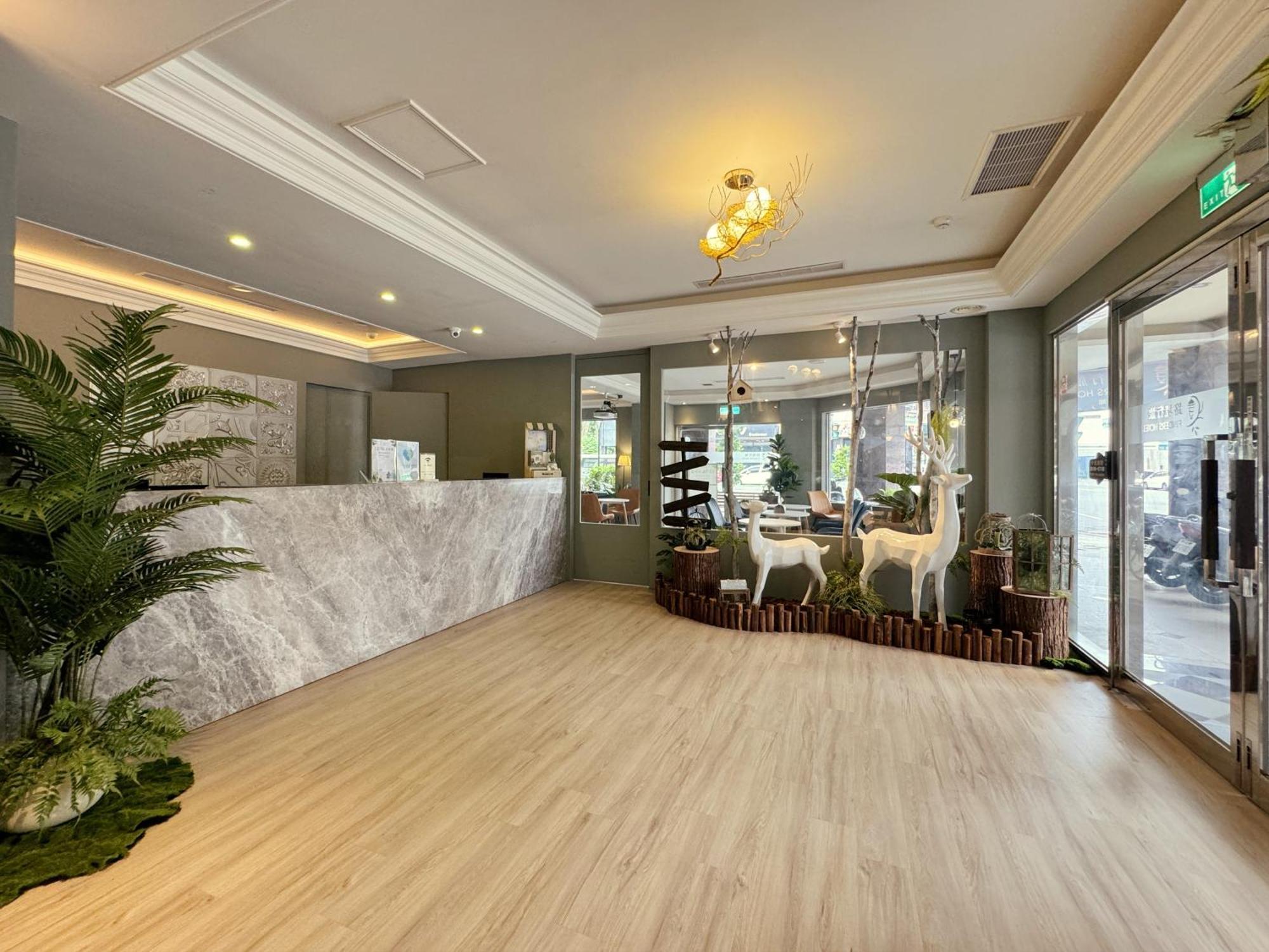 Finders Hotel Hualien Station Zewnętrze zdjęcie